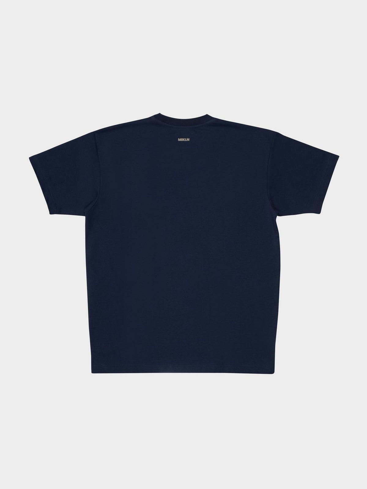 MIKLN Original T-shirt in navy, achterkant met logo, handgemaakt in Nederland