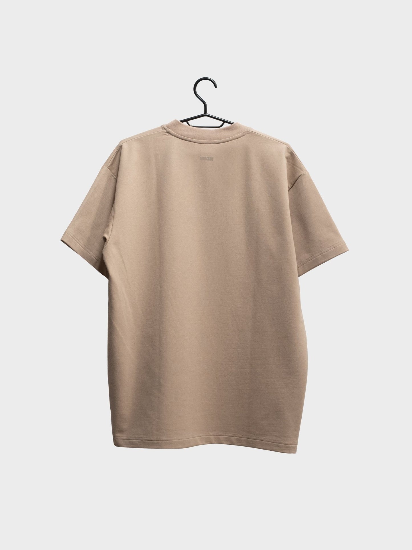 mikln original t-shirt in beige, premium stof, handgemaakt in nederland
