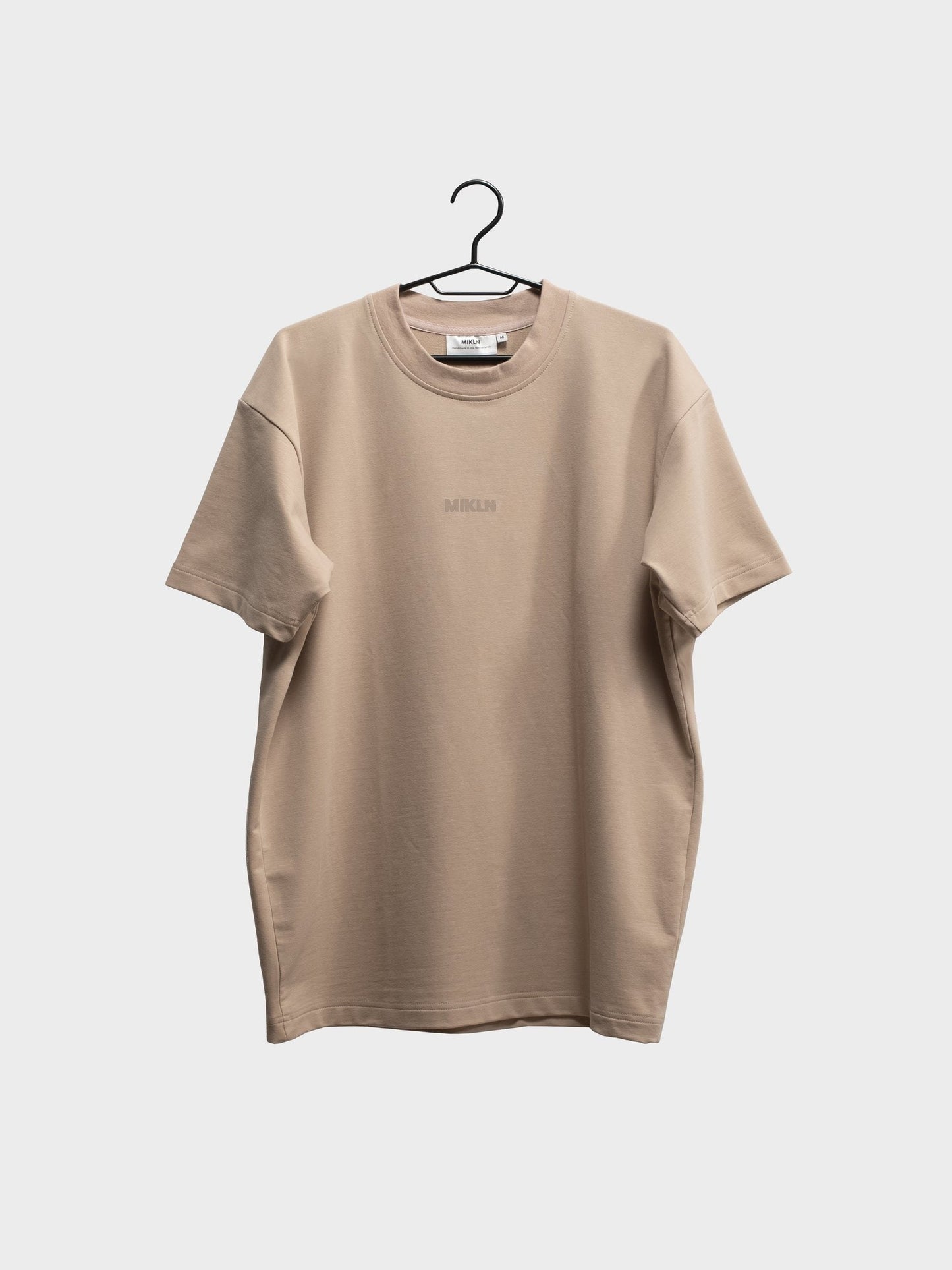 mikln original t-shirt in beige, premium stof, handgemaakt in nederland