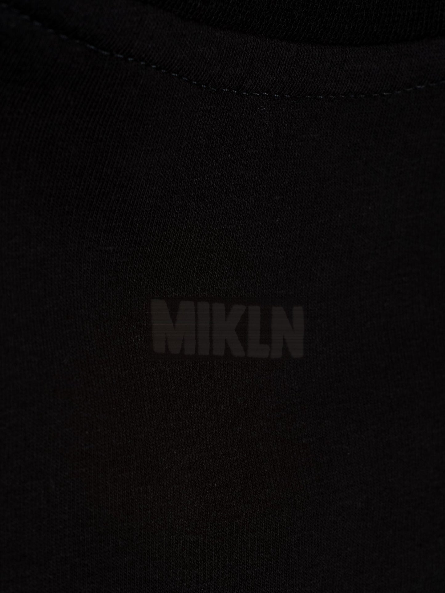 mikln original t-shirt in zwart, premium stof, handgemaakt in nederland