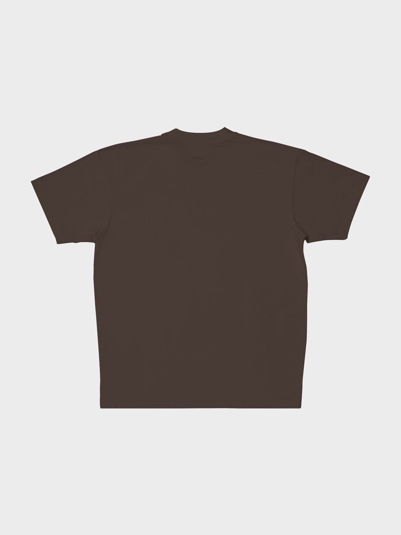 achterkant van het mikln original t-shirt in bruin