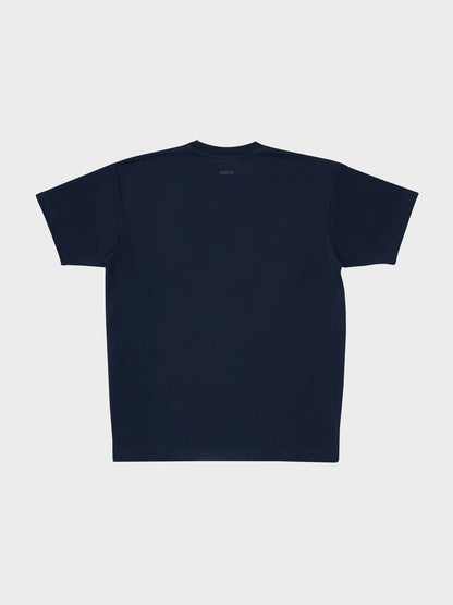 MIKLN T 02 navy T-shirt achteraanzicht met ton-sur-ton logo bij de nek