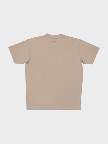 MIKLN Original T-shirt in beige, achterkant met logo, handgemaakt in Nederland